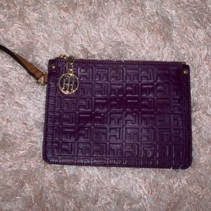 tommy hilfiger wristlet